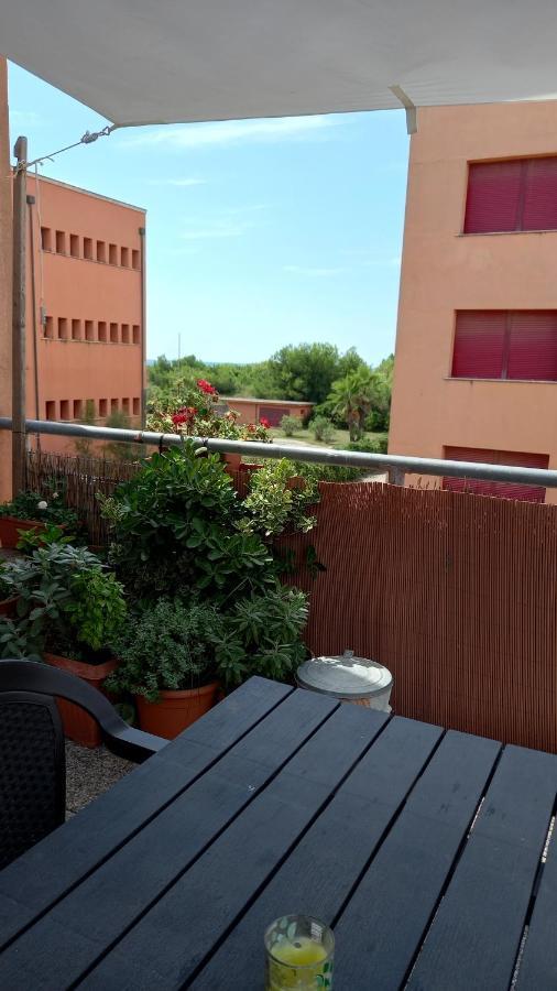 Accesso Diretto Sul Mare Maredilucecala Apartment Calambrone Exterior photo